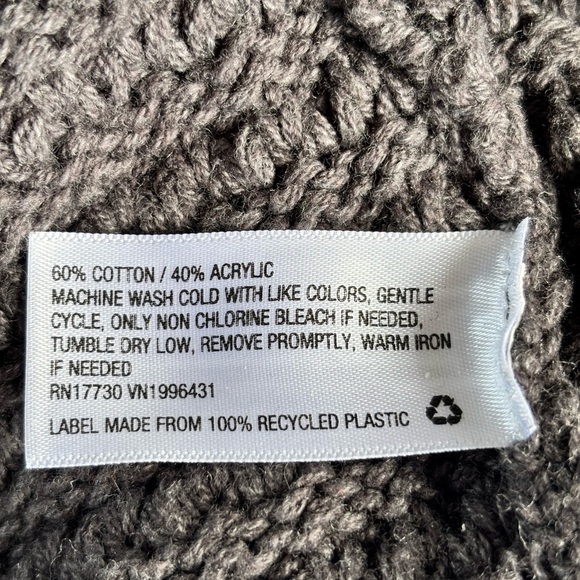 Universal Thread Textured Gray Sweater - Picture 3 of 7